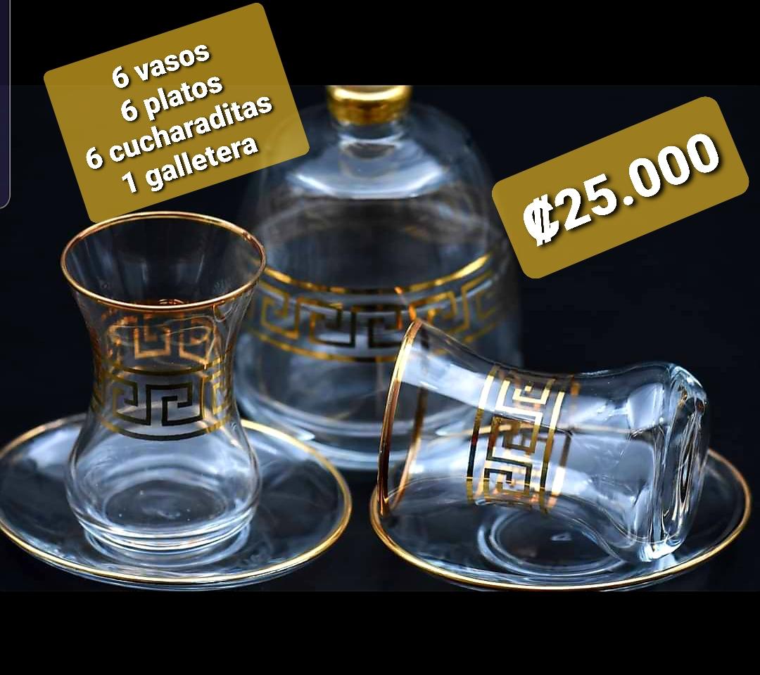 Los Sets de Vasos, Platos y Cucharitas de Té Turco